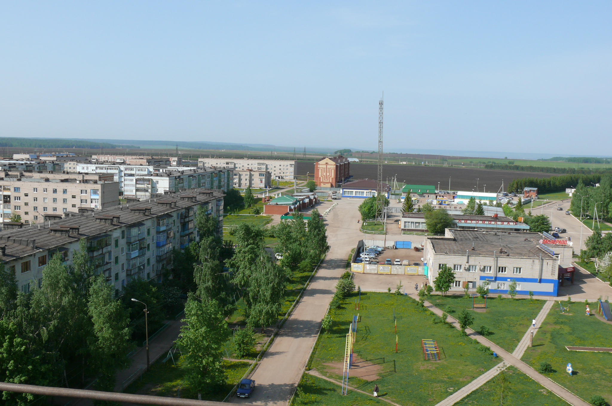 Про поселок. Джалиль (посёлок городского типа). Джалиль поселок сверху. Поселок городского типа поселок городской. Поселки городского типа Татарстана.